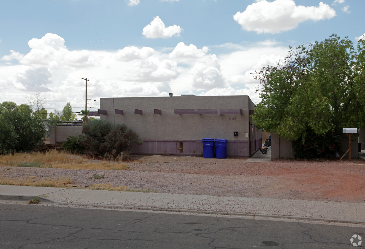 Building Photo - 454-464 S Washington St