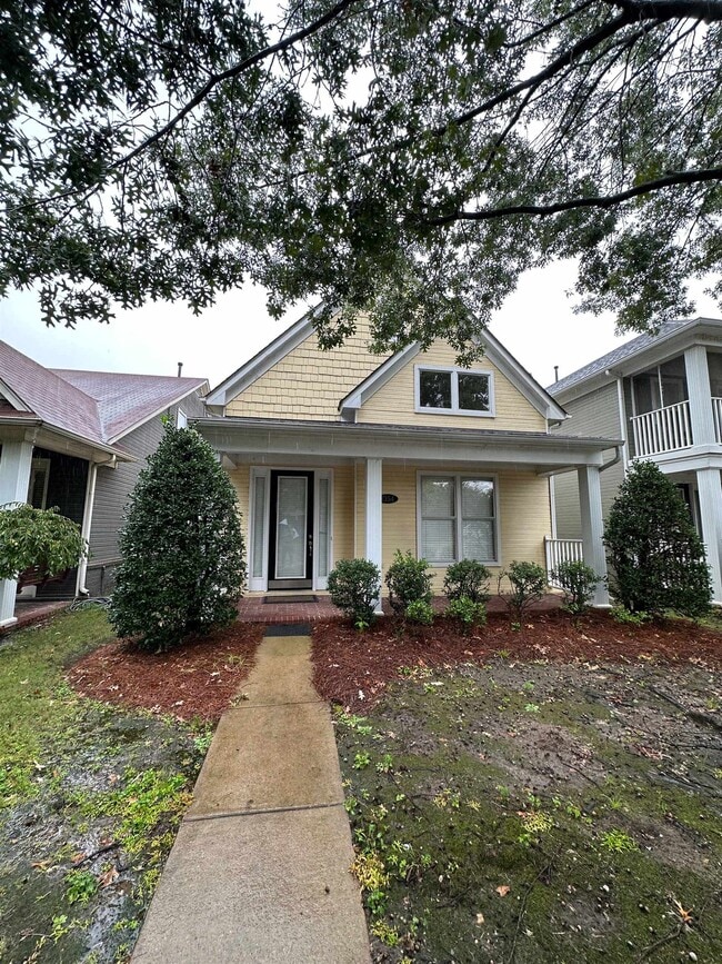 Building Photo - 1354 Island Pl E