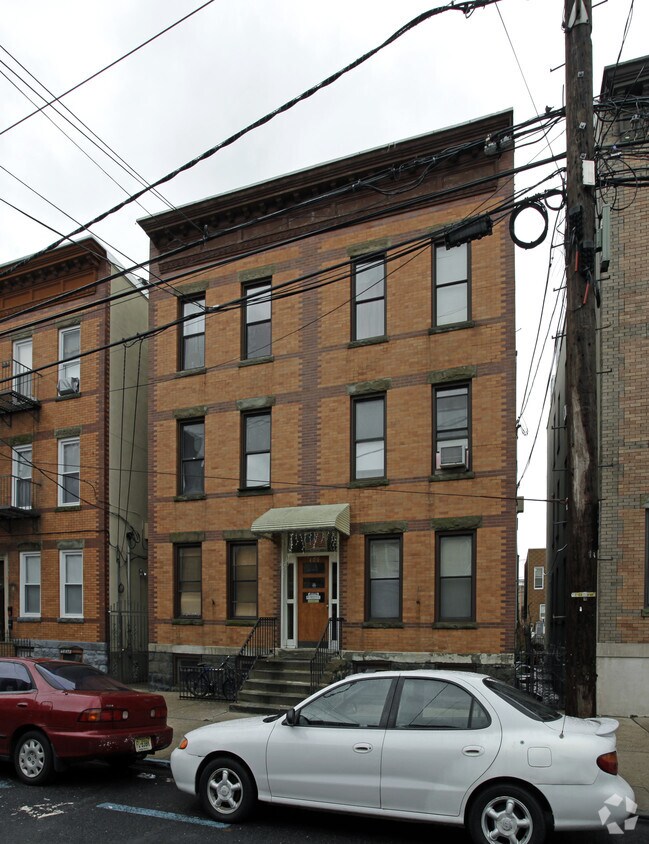 411 58th St, West New York, NJ 07093 Apartments in West New York, NJ