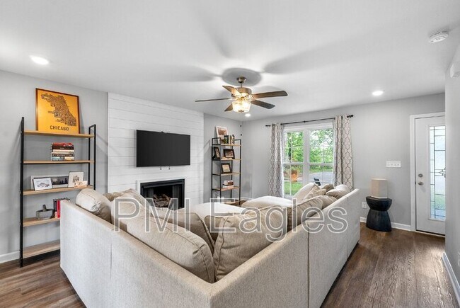 Building Photo - 129 Schroer Rd