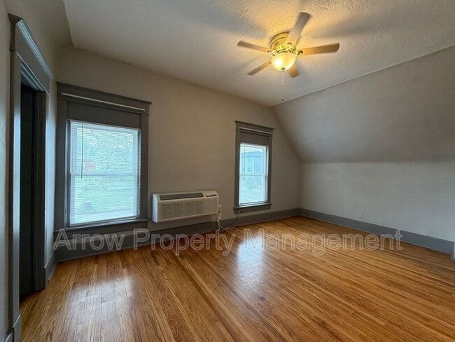 Building Photo - 738 N 25th St