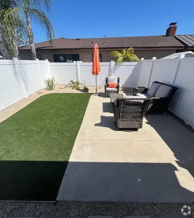 Large, private yard - patio furniture included - 8888 Jefferson Ave