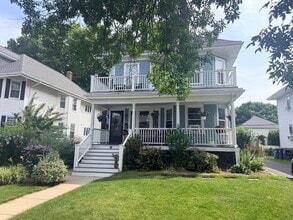 Building Photo - 147 Manthorne Rd