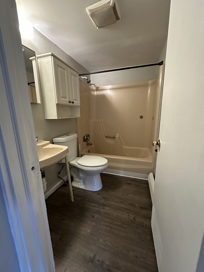 Building Photo - 64 Main St