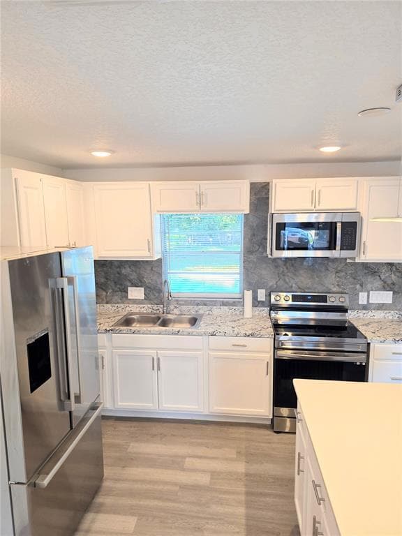 Foto del edificio - 748 Parkview Pl