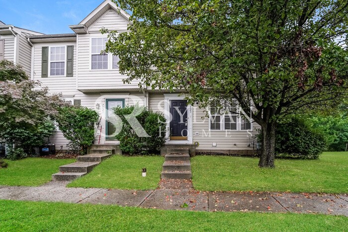 Primary Photo - Spacious Townhome for You