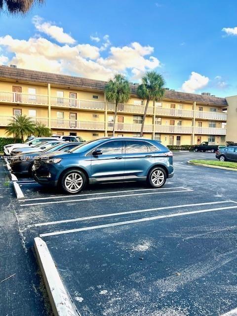 Foto del edificio - 6070 NW 64th Ave