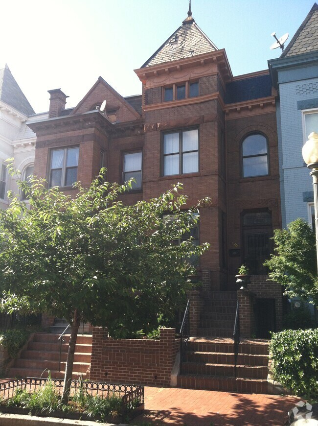 Building Photo - 75 Seaton Pl NW
