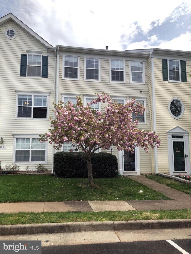 Foto del edificio - 10263 Magnolia Grove Dr