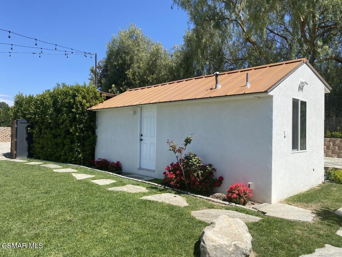 Primary Photo - 959 Rancho Rd