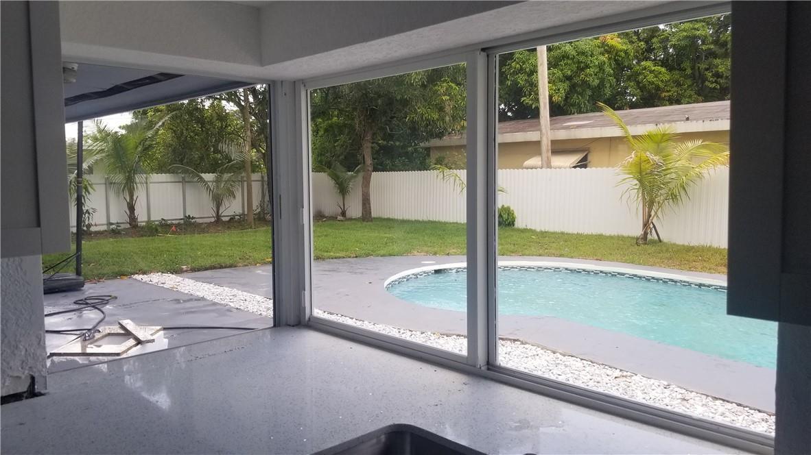 Foto del edificio - 3752 NW 24th St