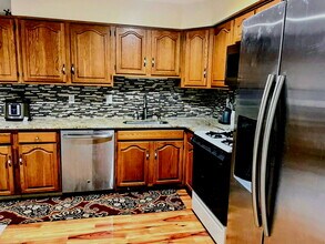 Building Photo - 176 Thoreau Dr