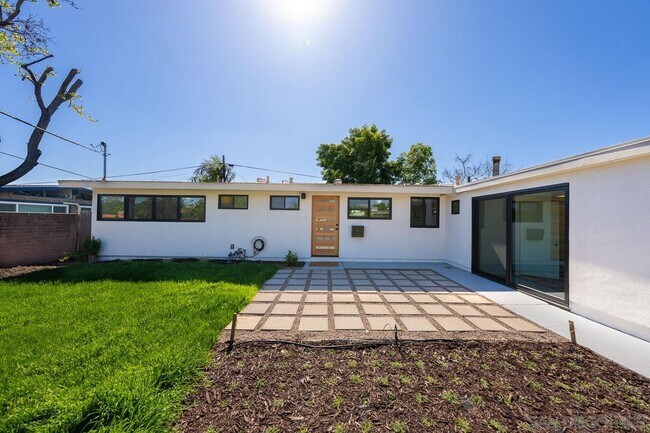 Building Photo - 6312 Amber Lake Ave