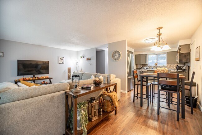 Foto del edificio - 475-477 Z Street Southeast