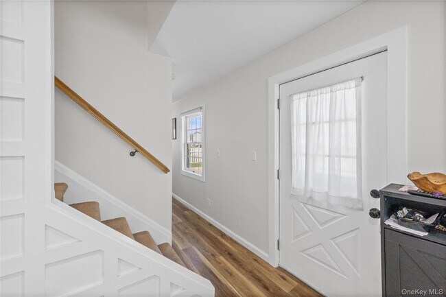 Foto del edificio - 68 Crescent Ln