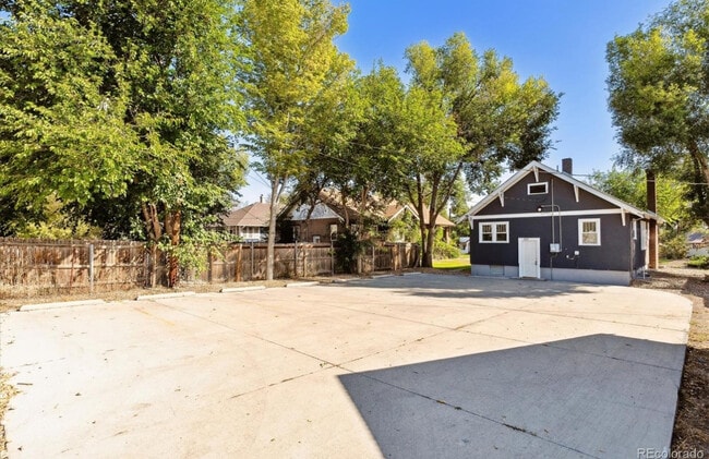 Building Photo - 2029 8th Ave