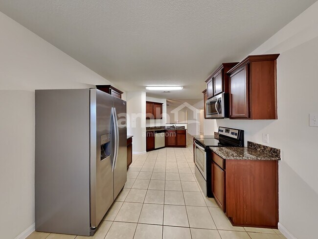 Foto del edificio - 22422 Bauer Canyon Dr