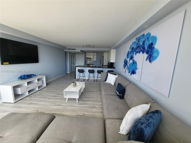 Building Photo - 3180 S Ocean Dr