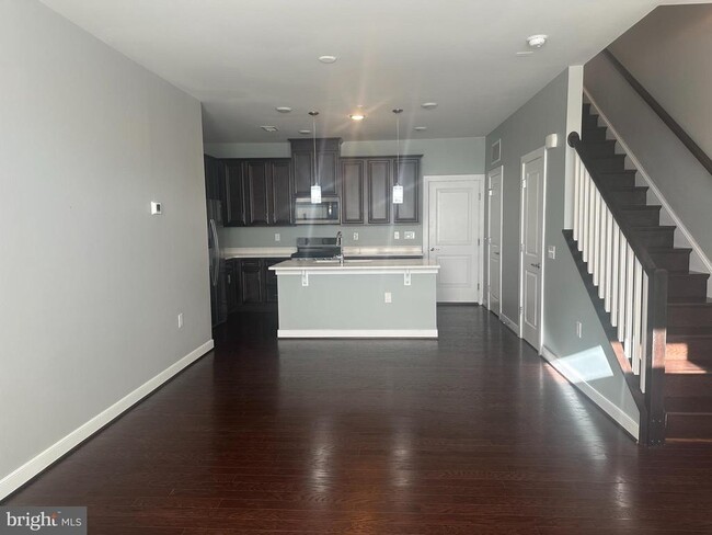 Foto del edificio - 13338 Arrowbrook Centre Dr