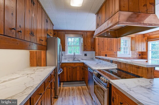 Building Photo - 650 NJ-70