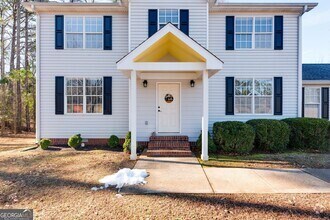 Building Photo - 135 Sandwood Dr