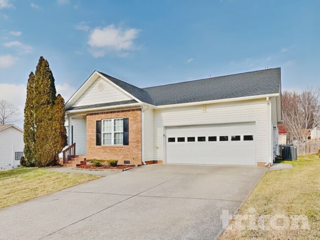 Building Photo - 409 Barnsdale Ridge Rd