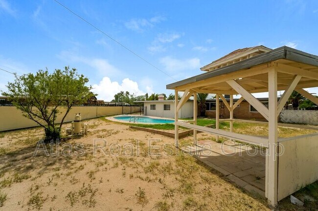 Building Photo - 1433 S Turquoise Vista