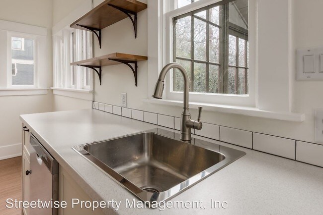 Building Photo - 1 br, 1 bath House - 1107 SE 47th Ave