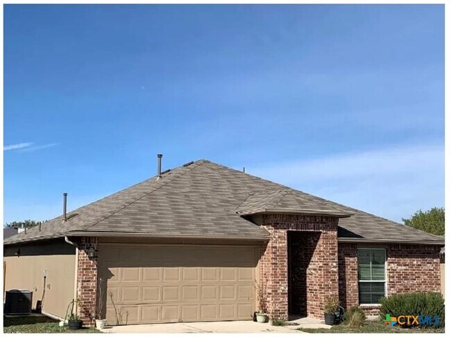 Building Photo - 376 Musgrav