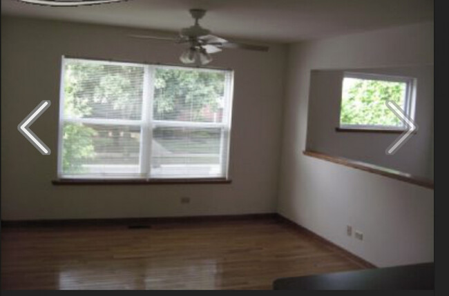 Foto del edificio - 440 W Jefferson Ave
