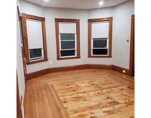 Building Photo - 79-81 Gardiner St