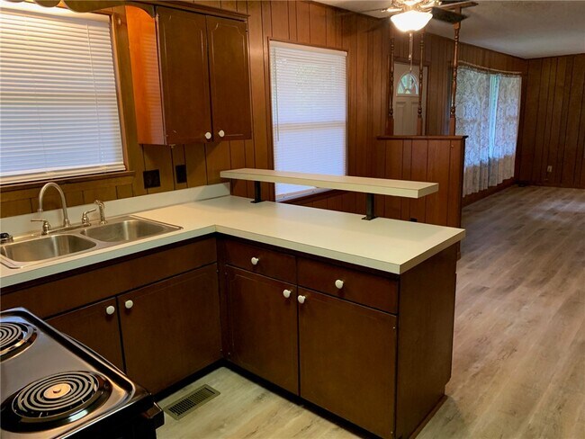 Foto del edificio - 40 Hatcher Dr