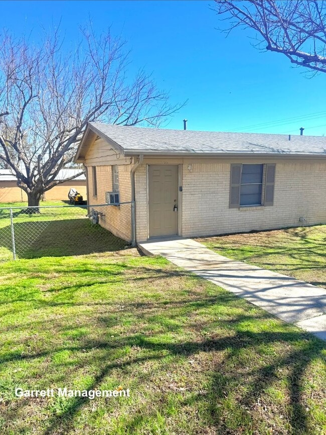 Building Photo - 705 Old Georgetown Rd