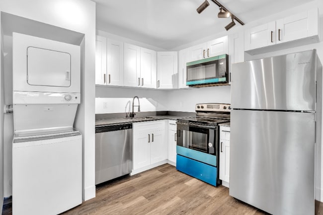 Photo - 803 SW 15th Ave Apartment