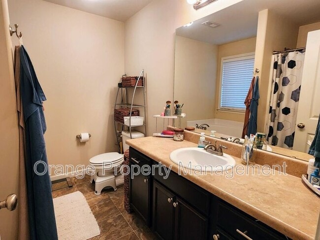 Foto del edificio - 612 Sandstone Dr