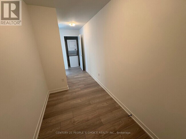 Photo du bâtiment - 474-2474 Caldari Rd