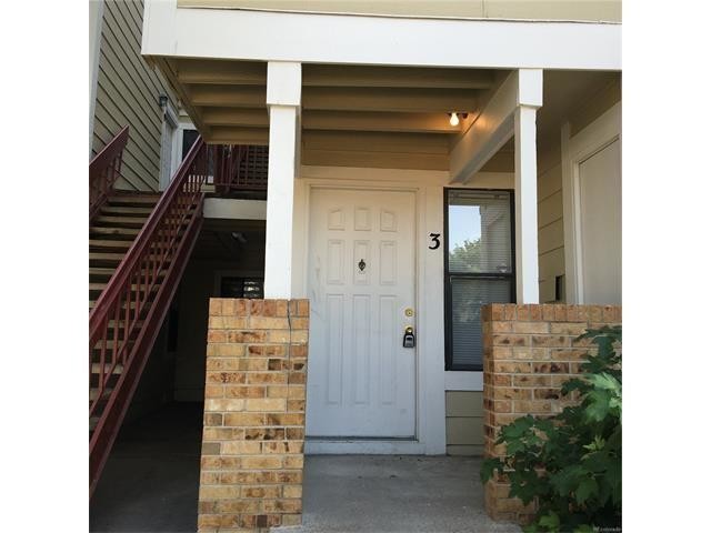 Building Photo - 922 S Dearborn Way  Apt 3