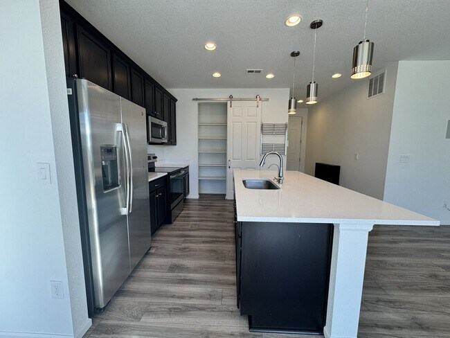 Foto del edificio - Newer 3 bedroom in Meadow Brook Crossing