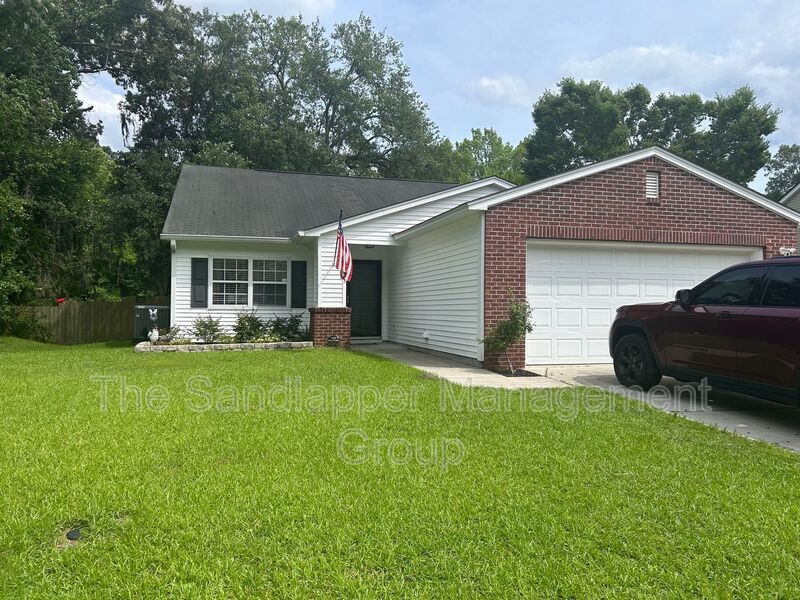 Foto principal - 7915 Long Shadow Ln