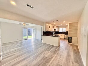 Building Photo - 33239 Lake Oneida St