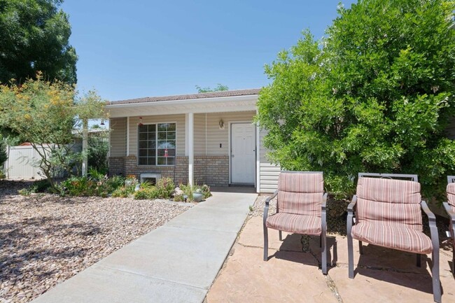Building Photo - Great Spring Hill Estates Home!