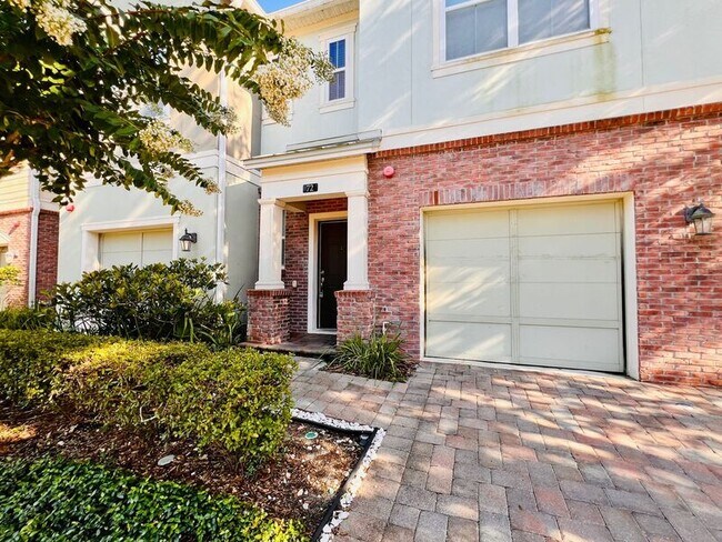 Building Photo - 72 Zamora Pl