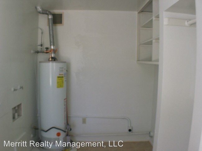 Foto del edificio - 3126 N Santa Rita Ave