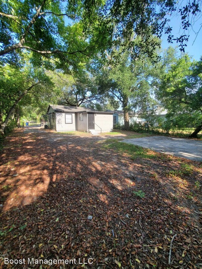 Building Photo - 2 br, 1 bath House - 3805 N Whittier St