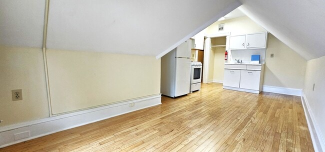 Photo - 234 Pearl St Apartment