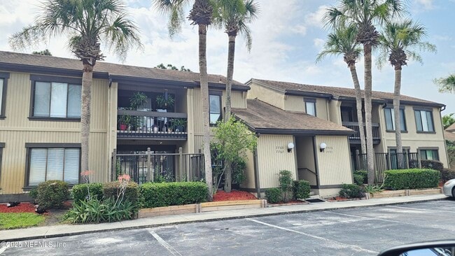 Building Photo - 7767 Las Palmas Way