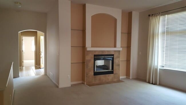 Foto del edificio - Comfort and Convenience in This 3 Bedroom Miramont Gem