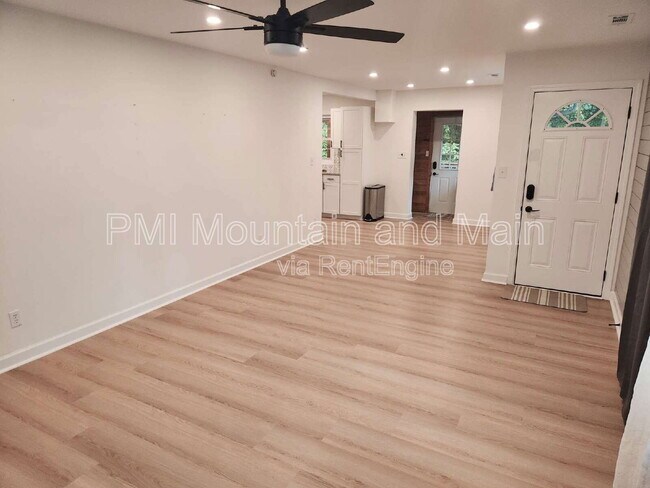 Foto del edificio - 33 Monte Vista Rd