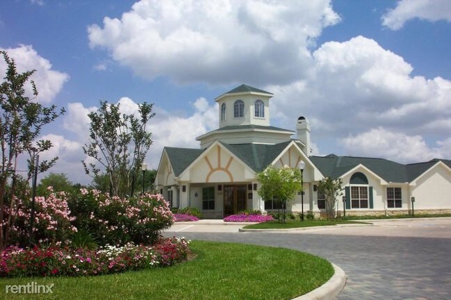 Building Photo - 6620 Gessner Rd