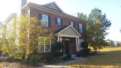 Building Photo - 1017 Farrcroft Way
